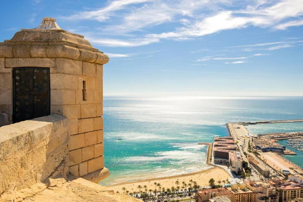 Encantador Apartamento De 3 Habitaciones Con Balcon Alicante Exterior foto